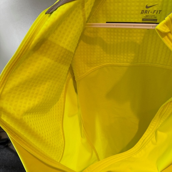 Nike Neon Dri-Fit Full Zip - Picture 4 of 7